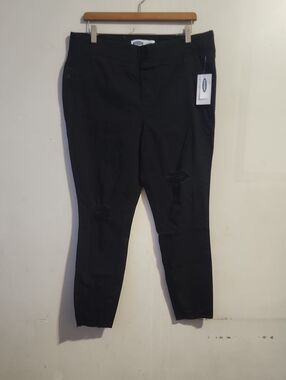 Old Navy Black Women's Boot Cut Jeans. Maternity Jeans